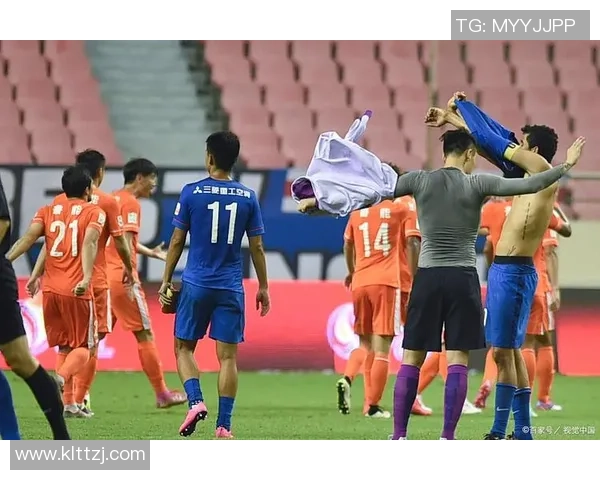 霍尔比与恩比的激烈对决揭示了足球战术的新趋势与球队实力的较量